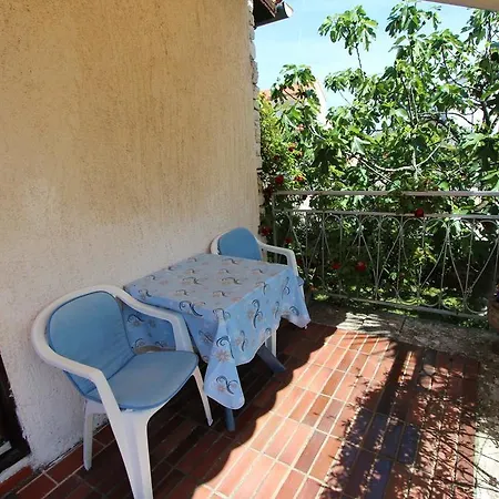 Studio And Room Tea Apartment *