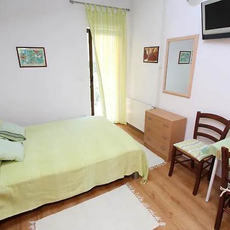 Studio And Room Tea Apartment